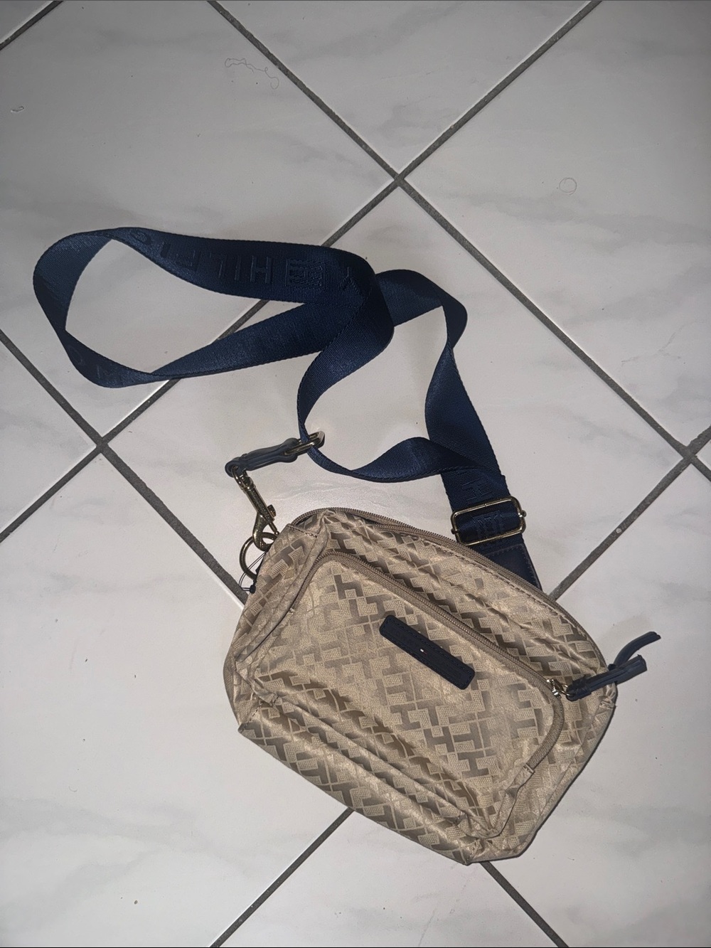 Tommy hilfiger Beige Crossbody Bag with Navy Strap
